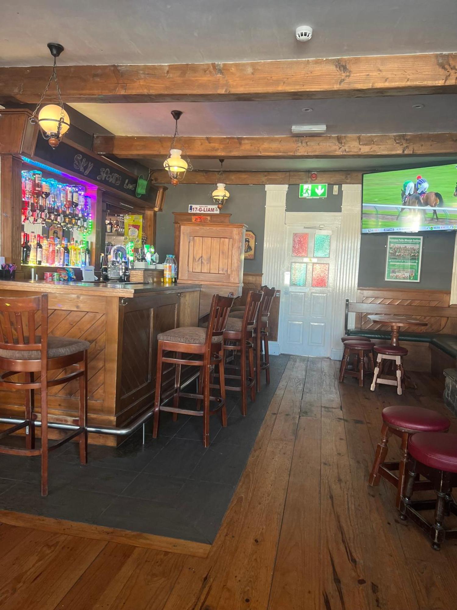 The Coach House Inn Moycullen Exterior foto